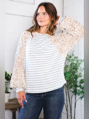 109 And The Why Grey Stripe Animal Print Bubble Long Sleeve Top
